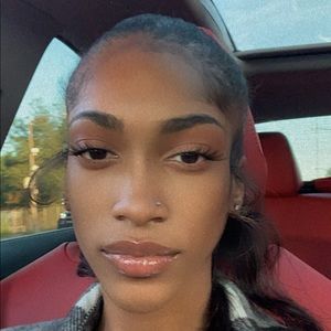 Meet your Posher, Daria